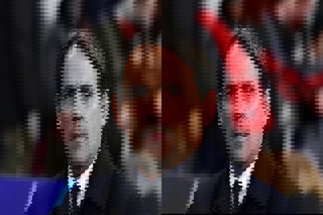 2194975