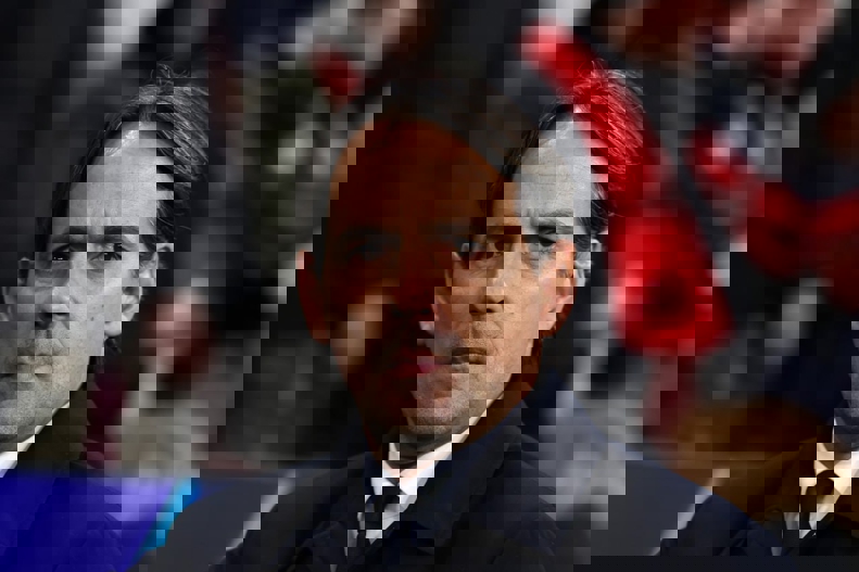 2194975
