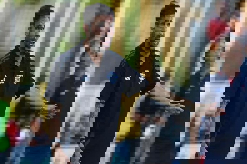 2195189