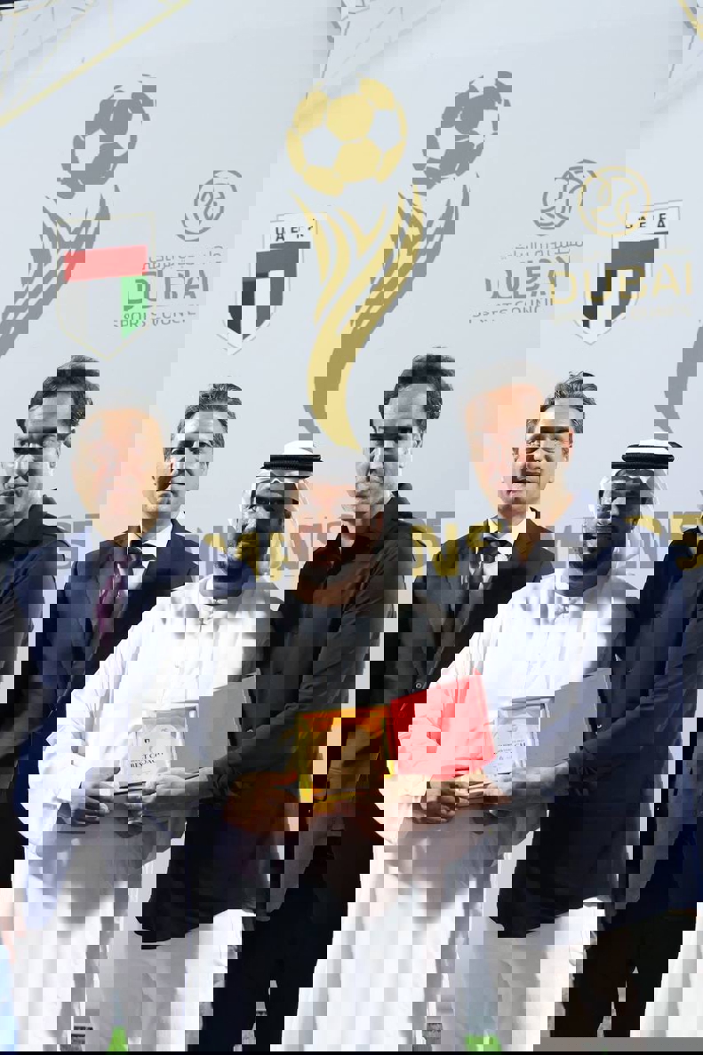 2195138