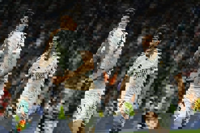 2195281