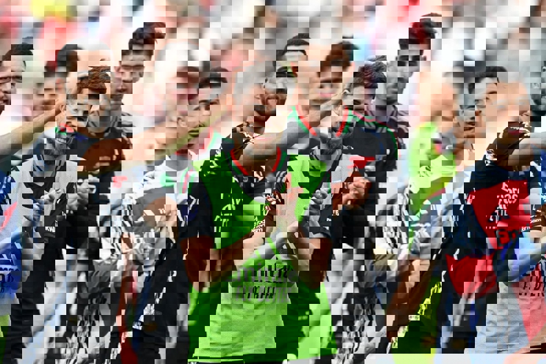 2195337