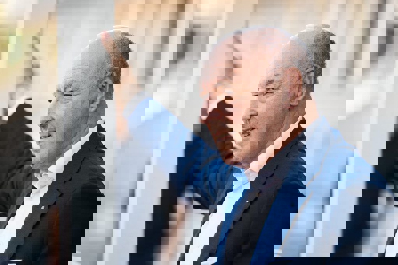 2195347