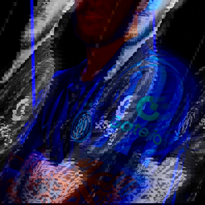 2195598