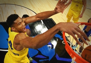 تقابل آمریکا و جهان در دیدار ستارههای NBA
