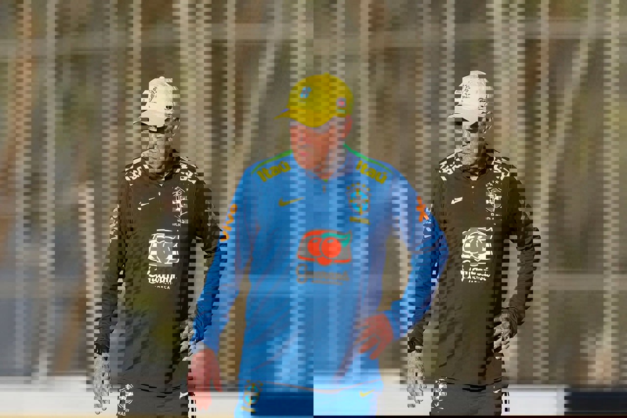 2195628