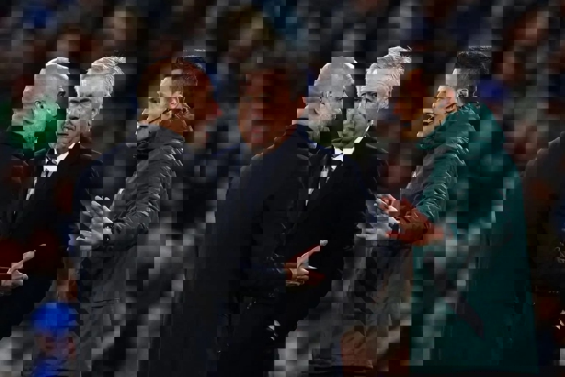 2195644