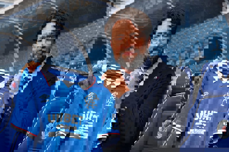 2195780
