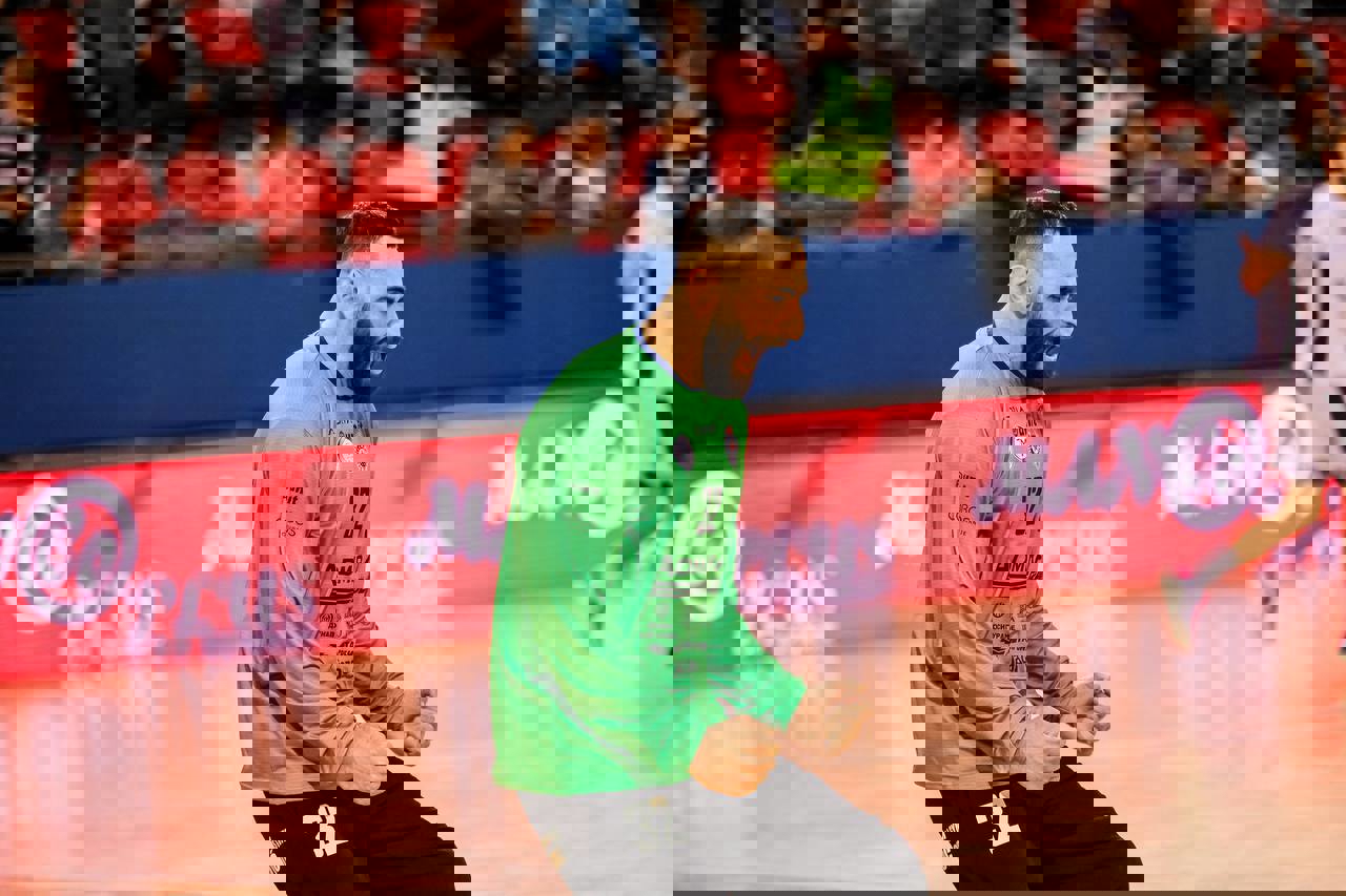 2195709