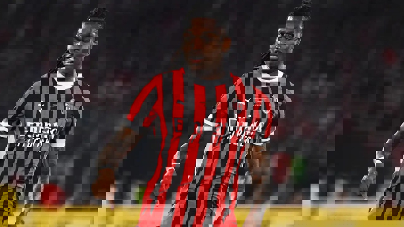 2196043
