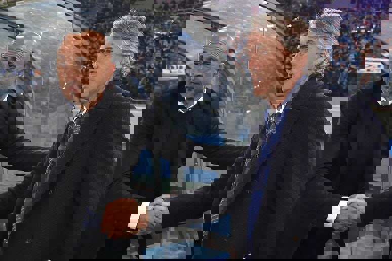 2196065
