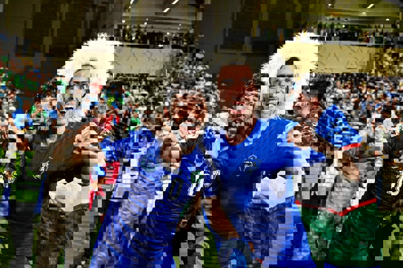 2196070