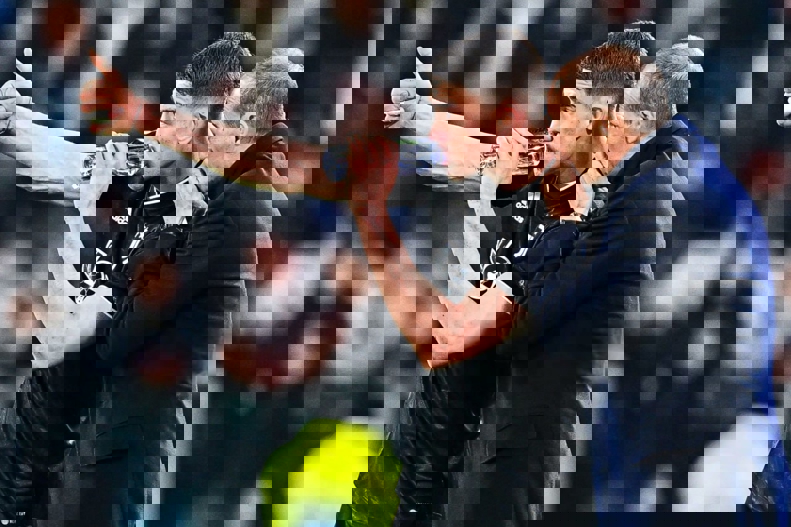 2196080