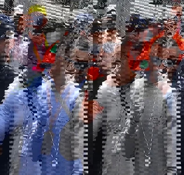 2196091