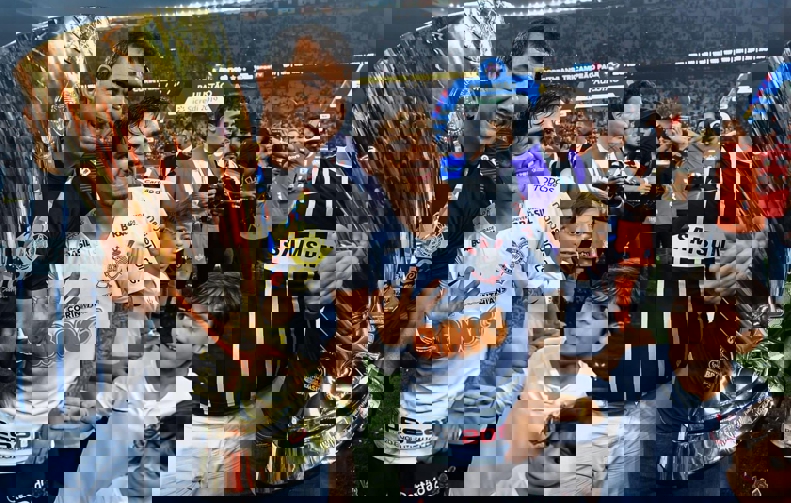 2196197