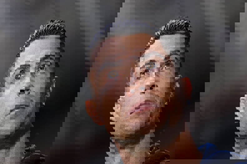 2196330