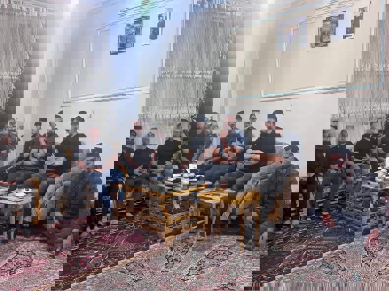 2196403