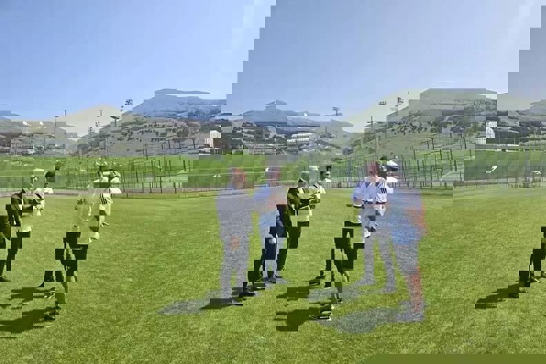 2196383