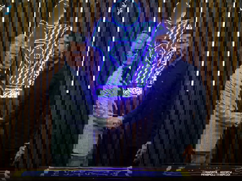 2196361