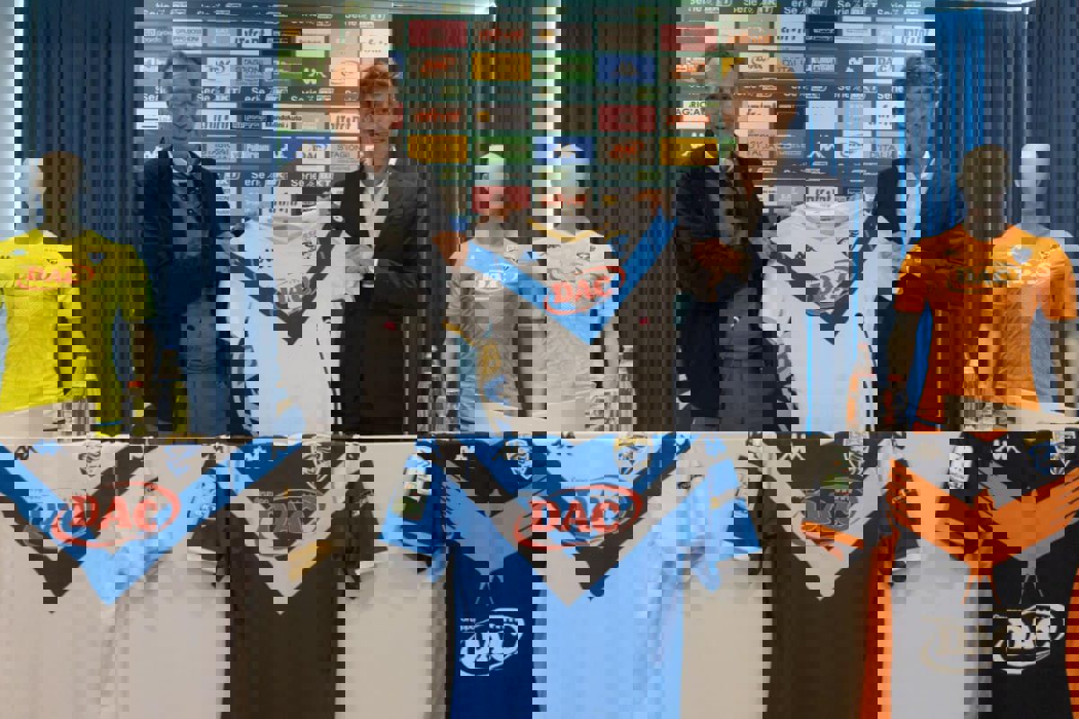 2196421