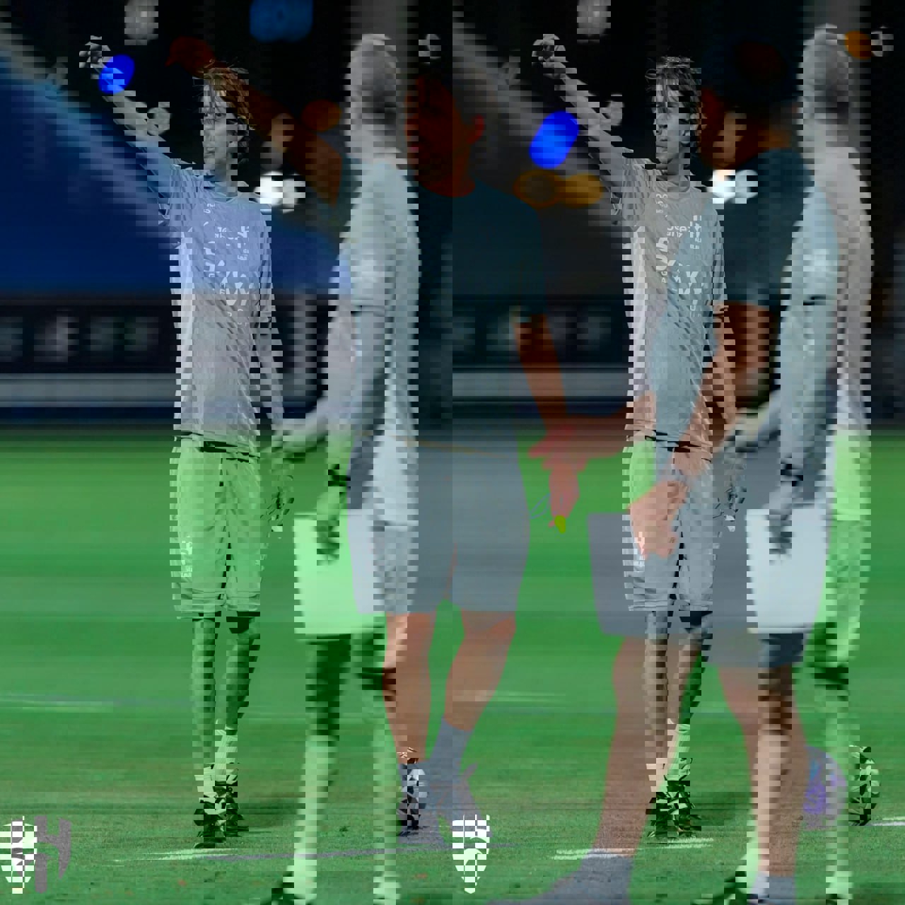 2196568