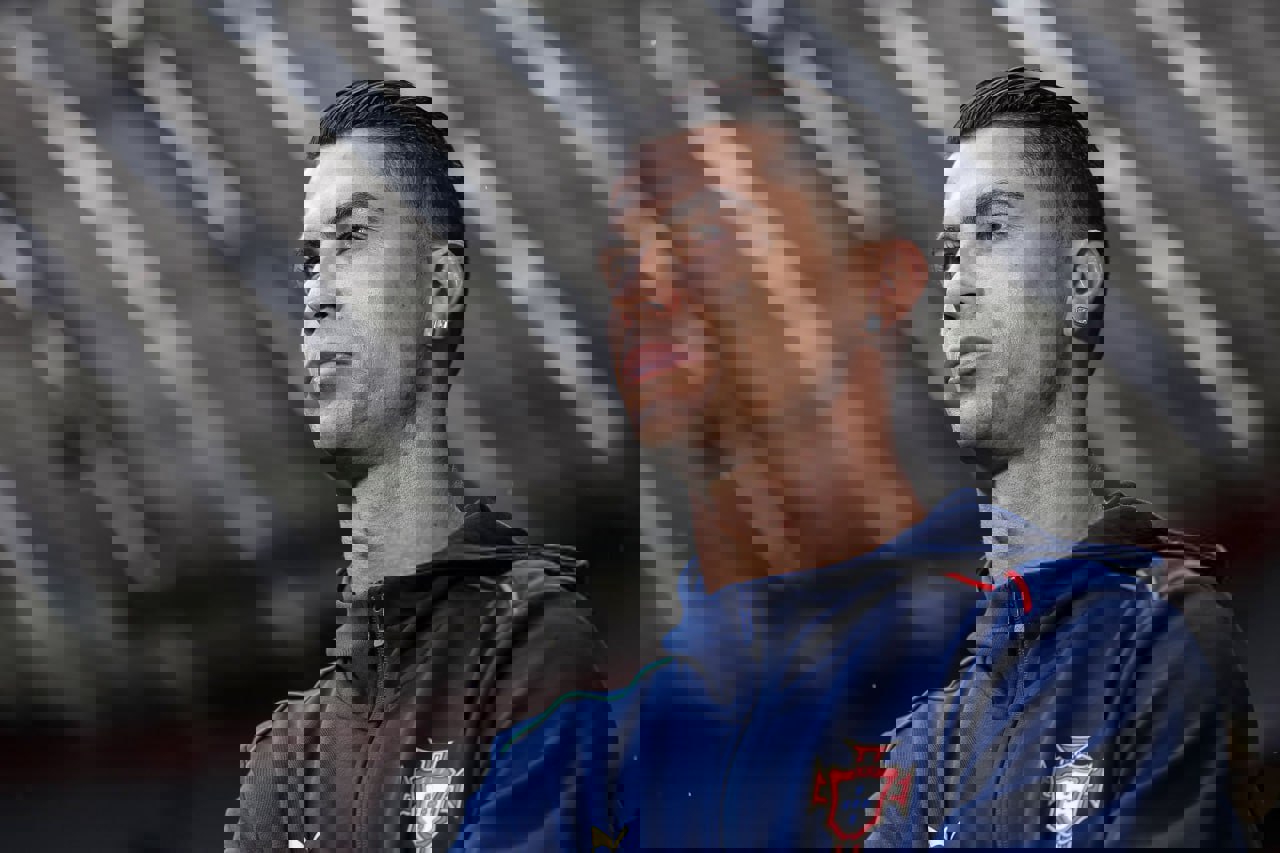 2196698