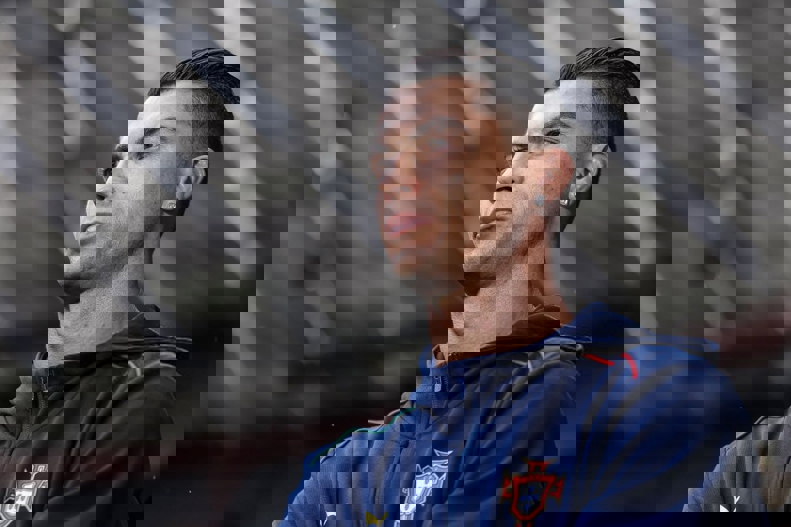 2196698