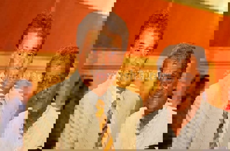 2196806