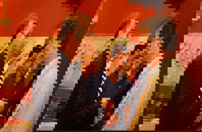 2196795