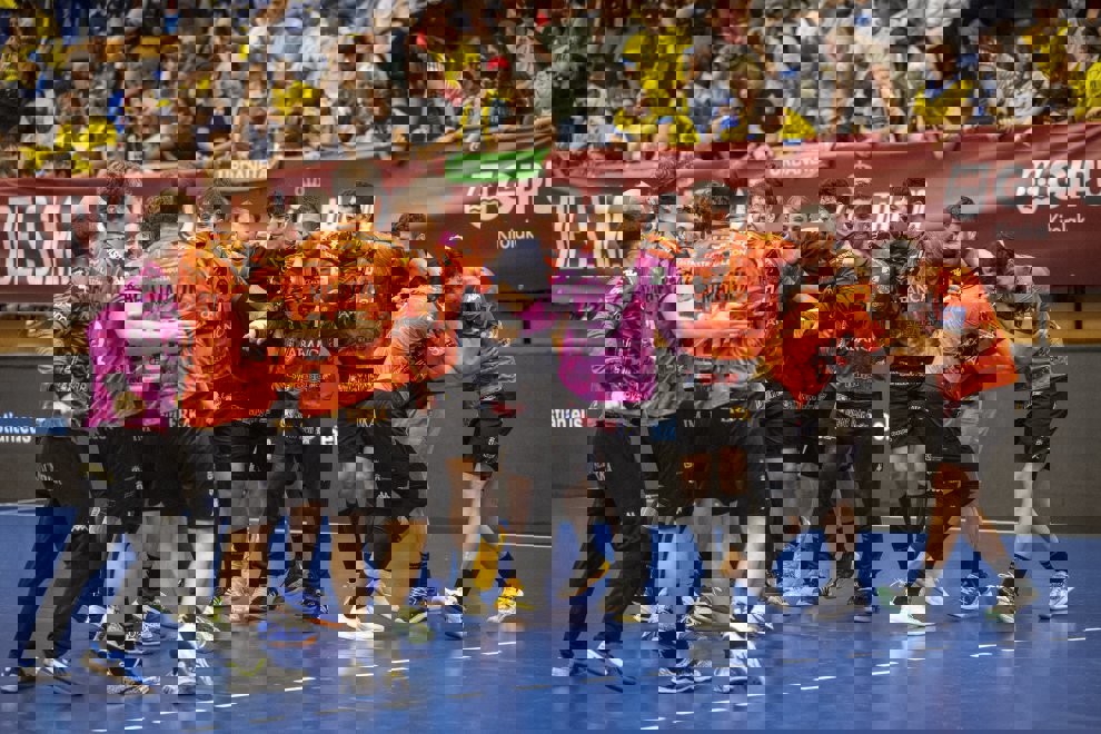 2197063