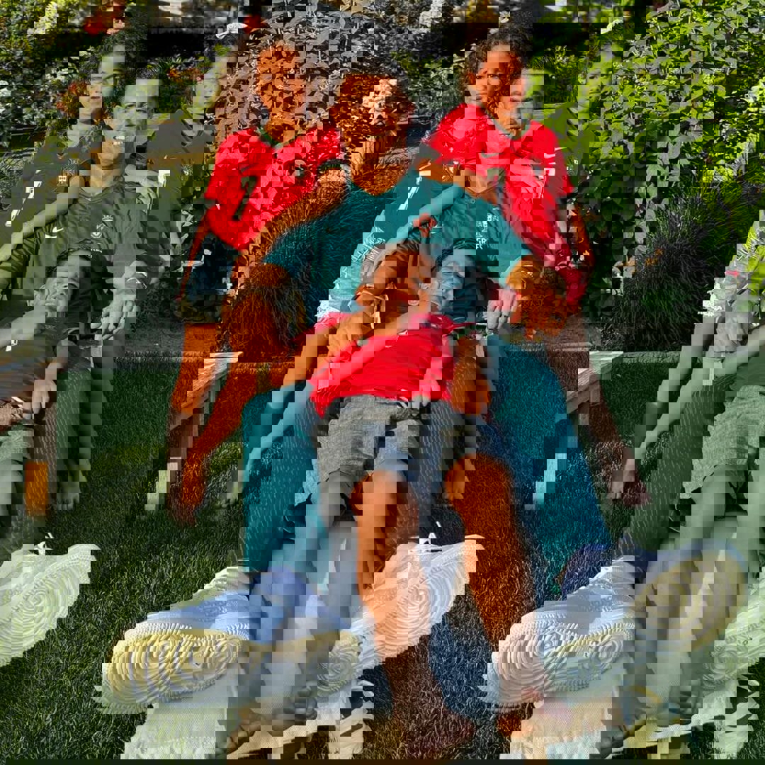2197176