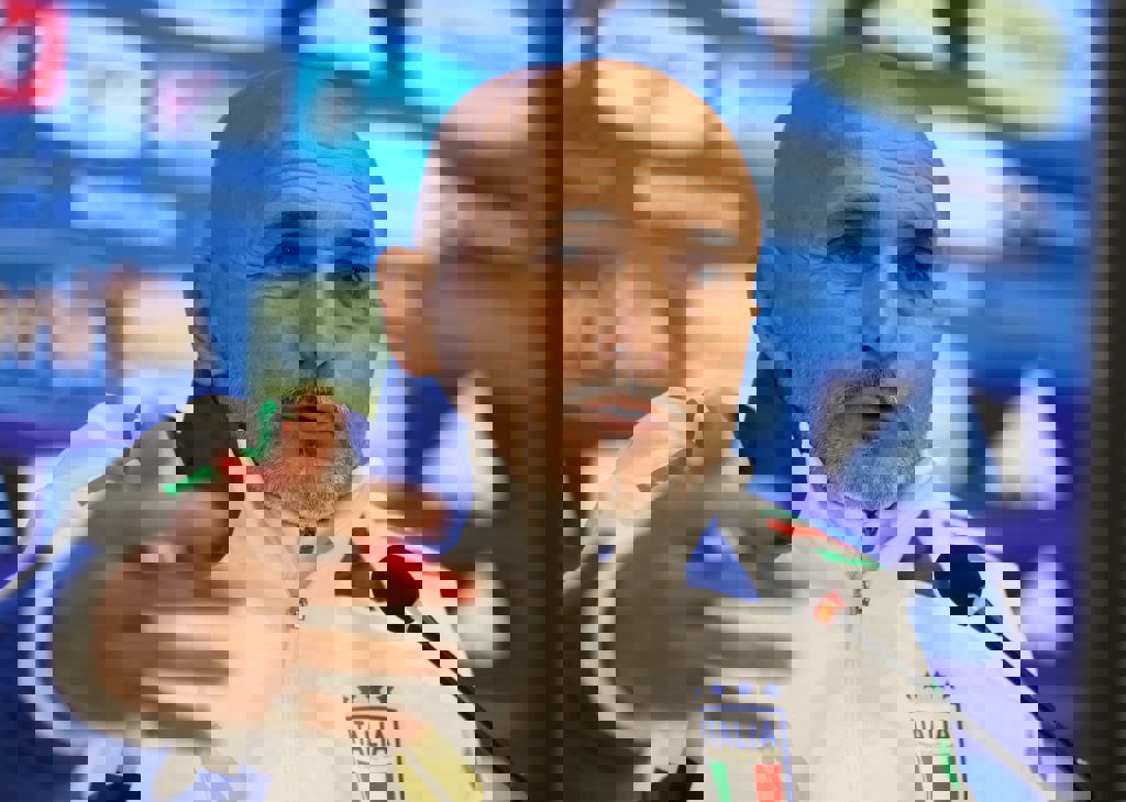 2197323