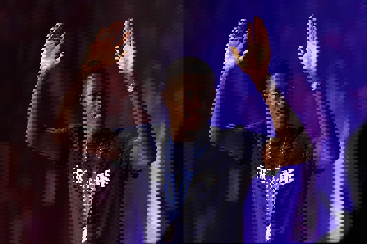 2197493