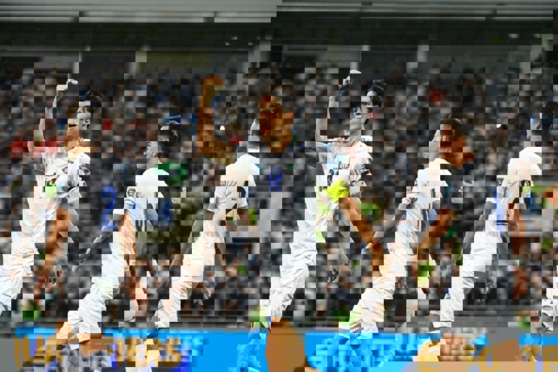 2197674
