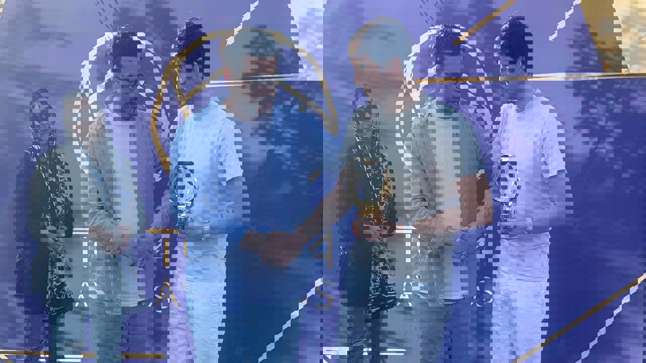 2198076