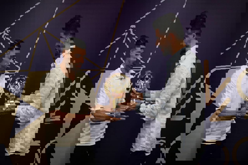 2198075