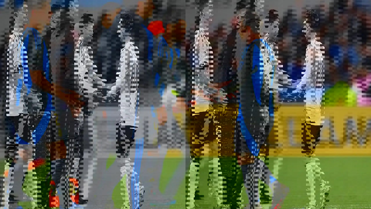 2197906