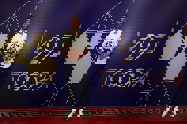 2198004