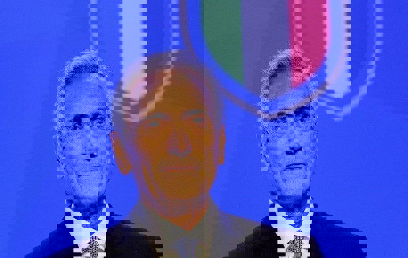 2198059