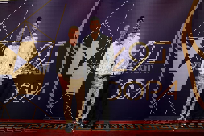 2198028