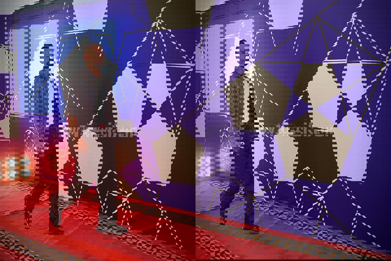 2198158