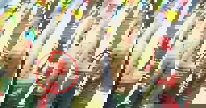 2198353
