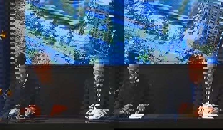 2198275