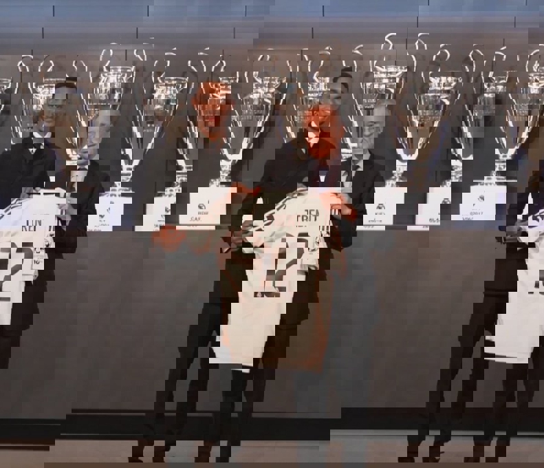 2198276