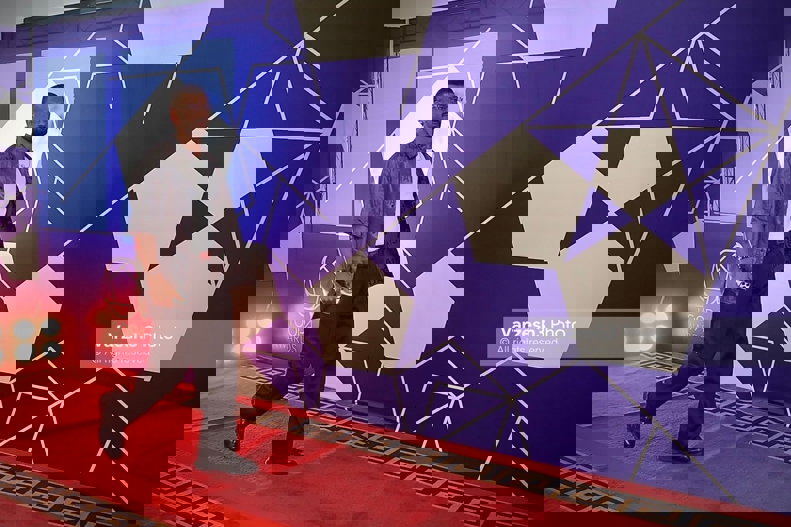 2198424