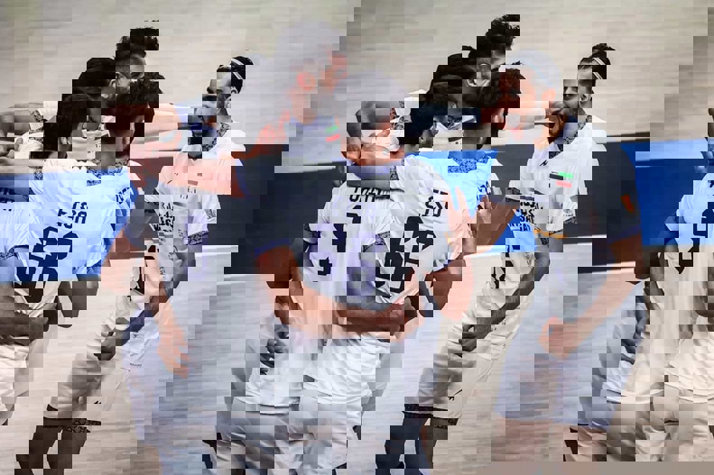 2198489