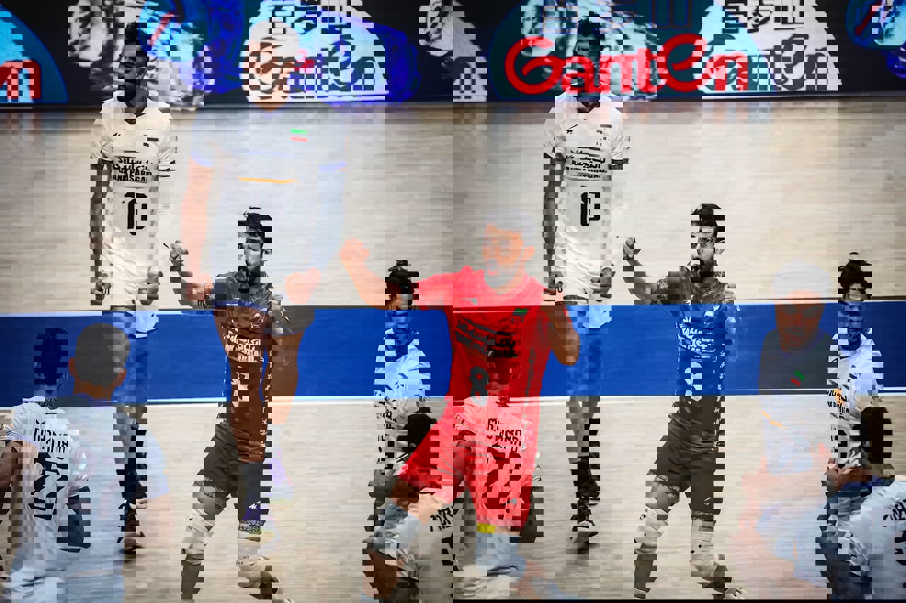 2198492