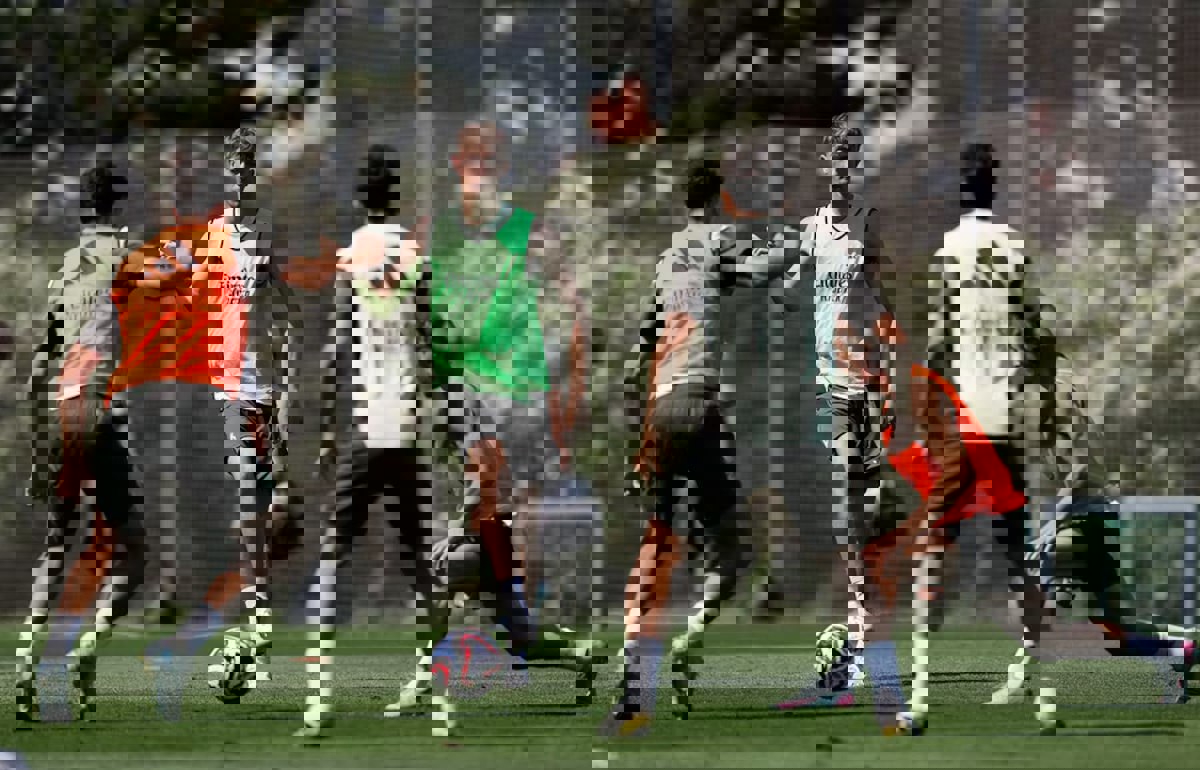 2198566