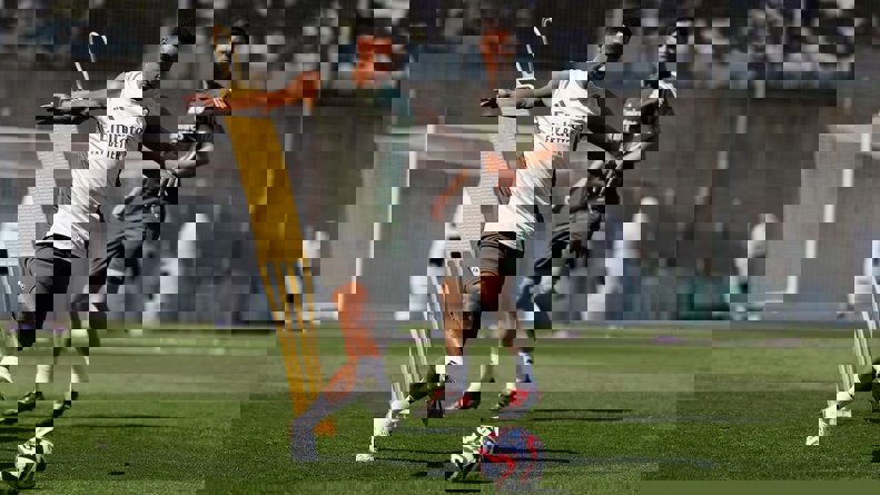 2198567