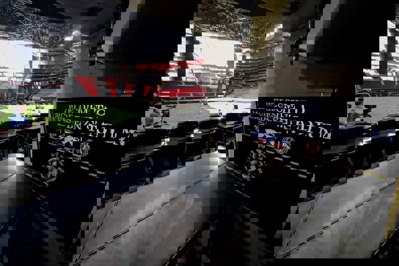 2198579